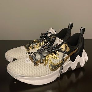 Used once- very good condition- Giannias immortality - size 14